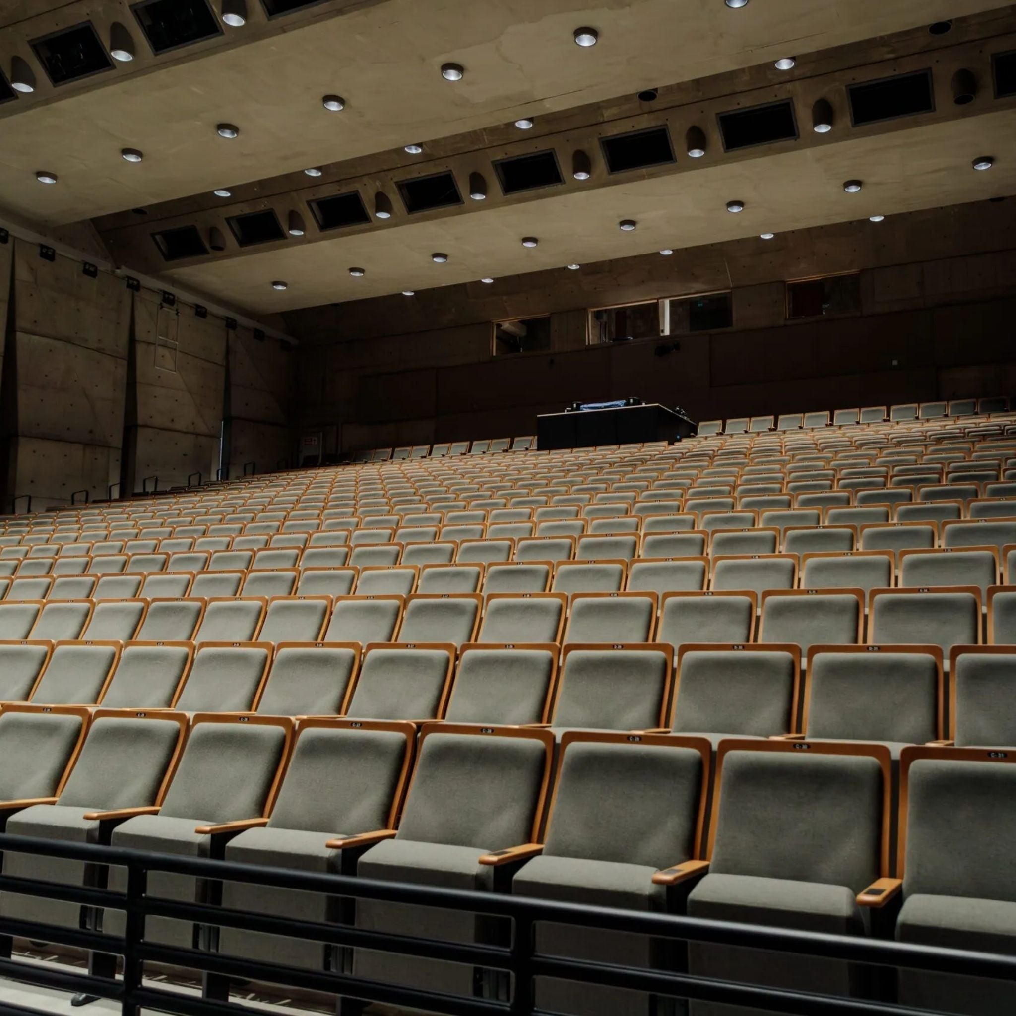 Kotobuki Seating